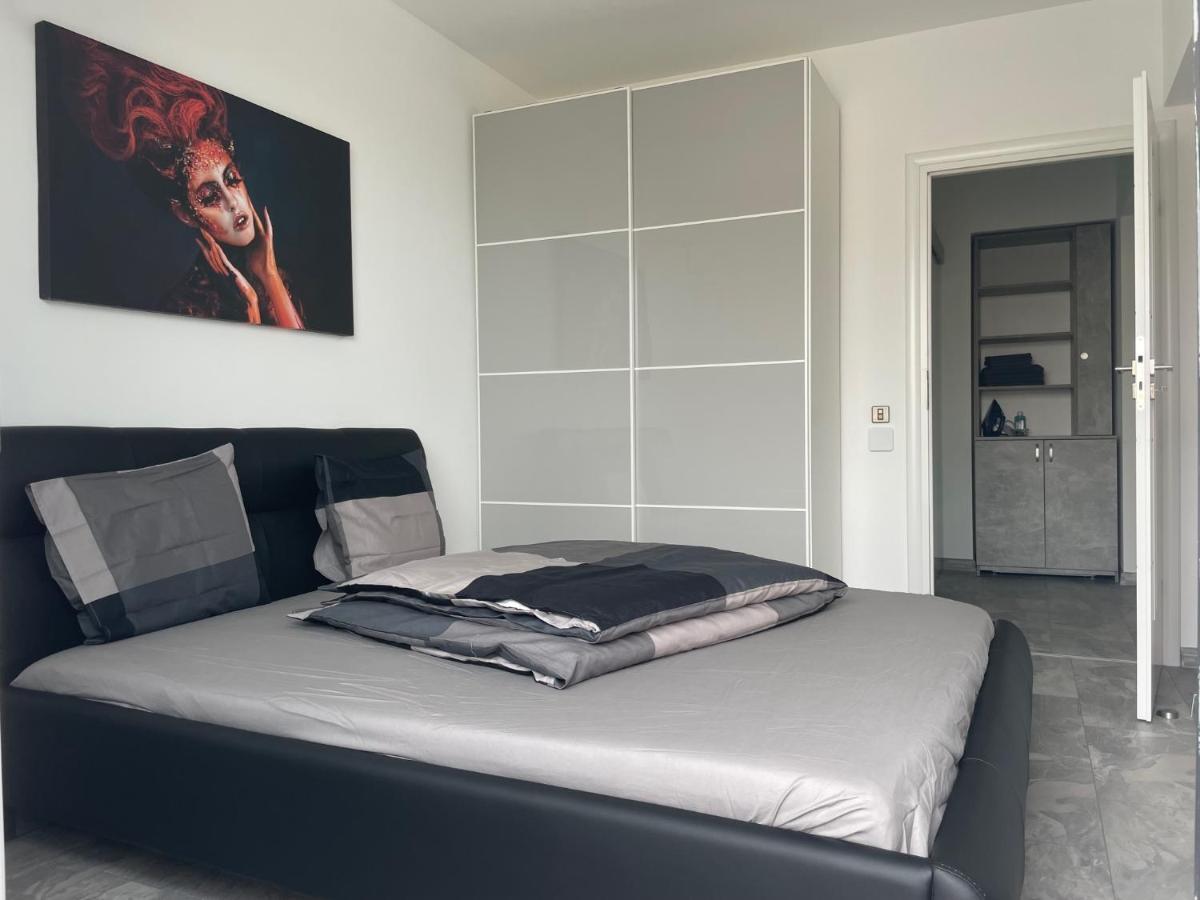 Lakeview 2 Room Penthouse Rooftop Terrace W15 Bukarest Eksteriør billede