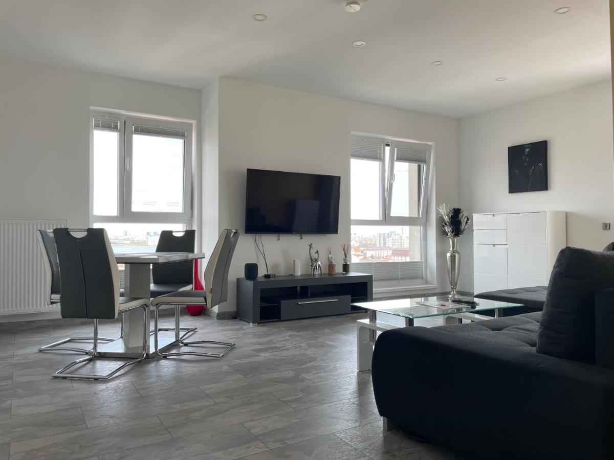 Lakeview 2 Room Penthouse Rooftop Terrace W15 Bukarest Eksteriør billede